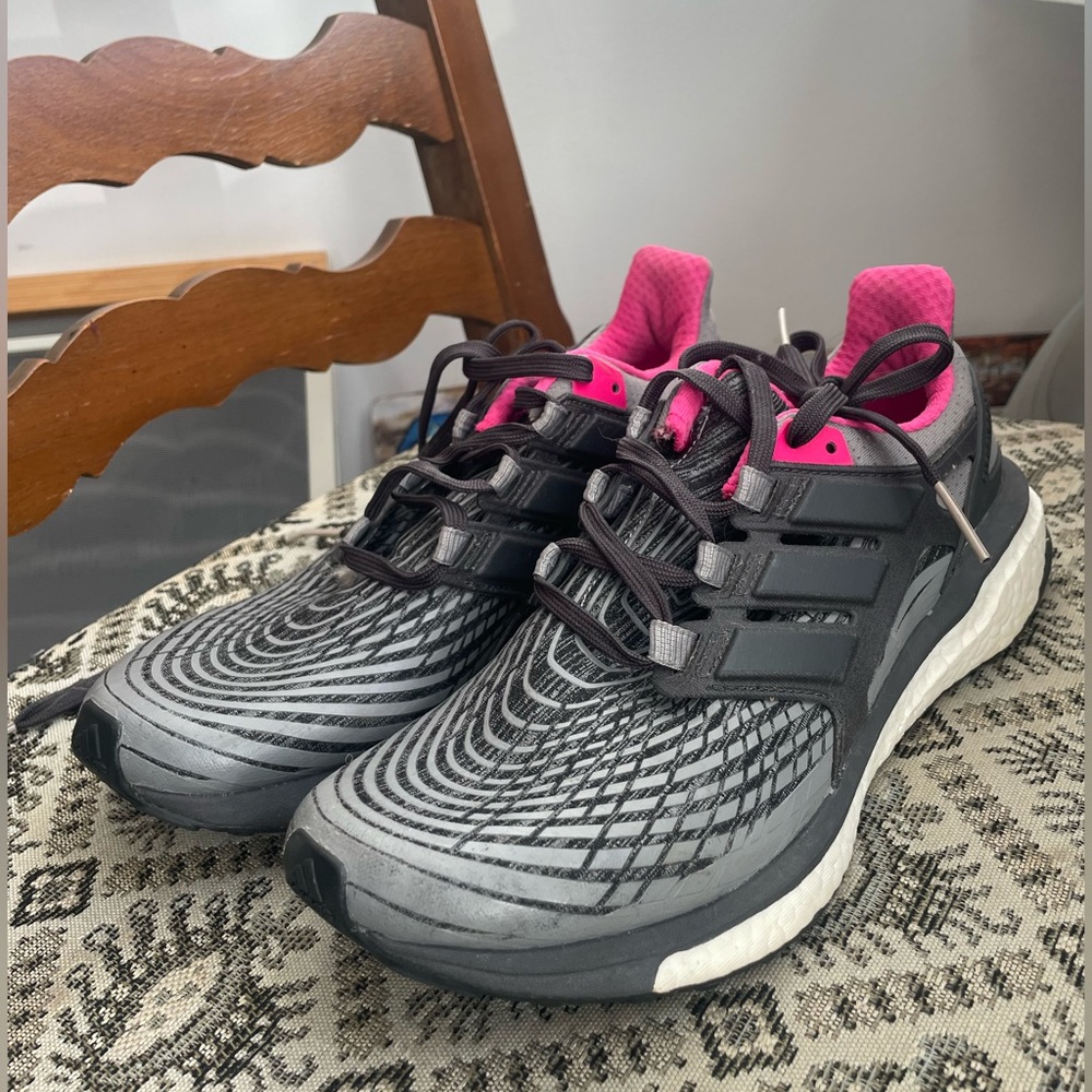 adidas energy boost size 8.5! Never worn brand new